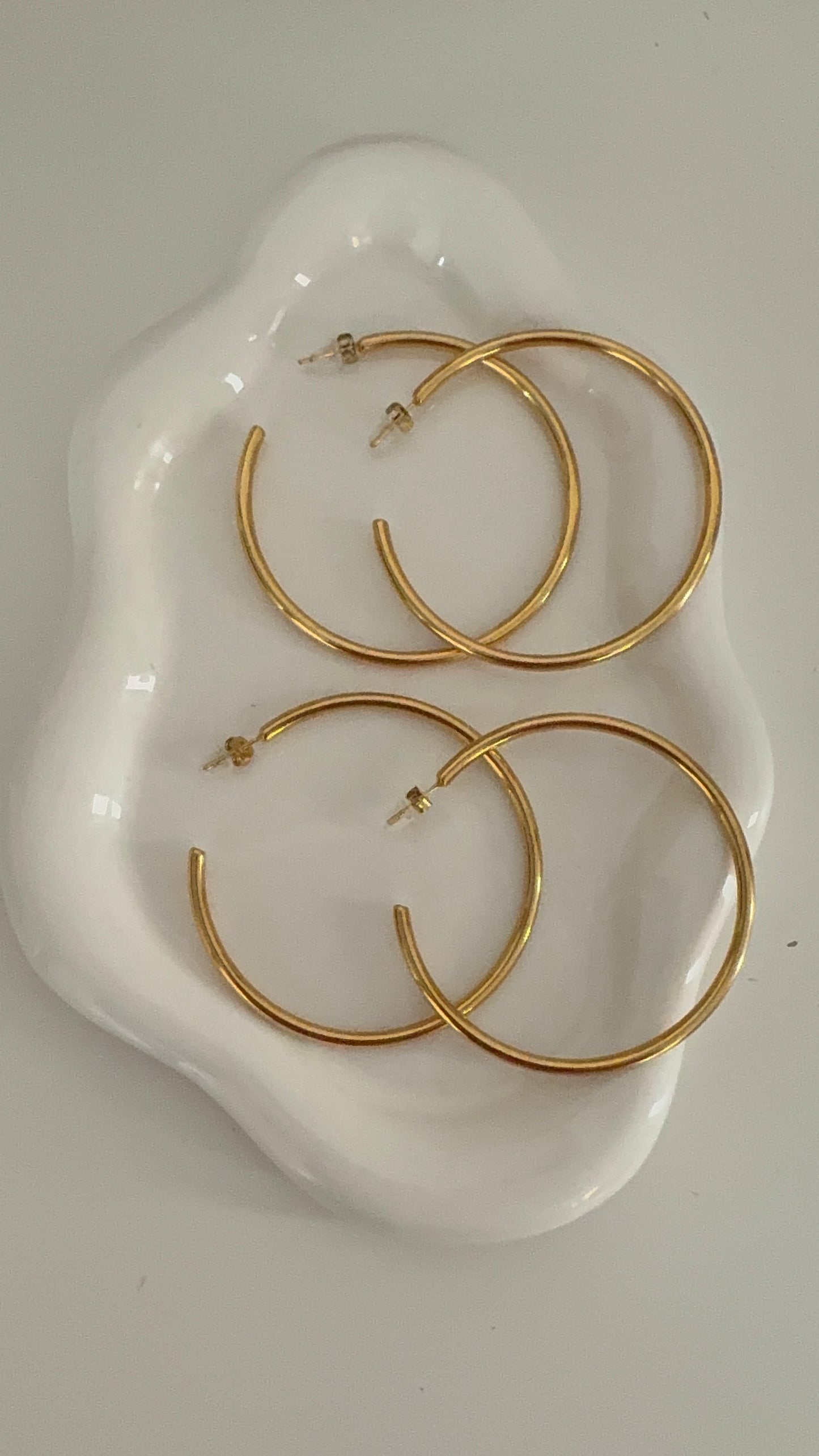 Mía Earrings