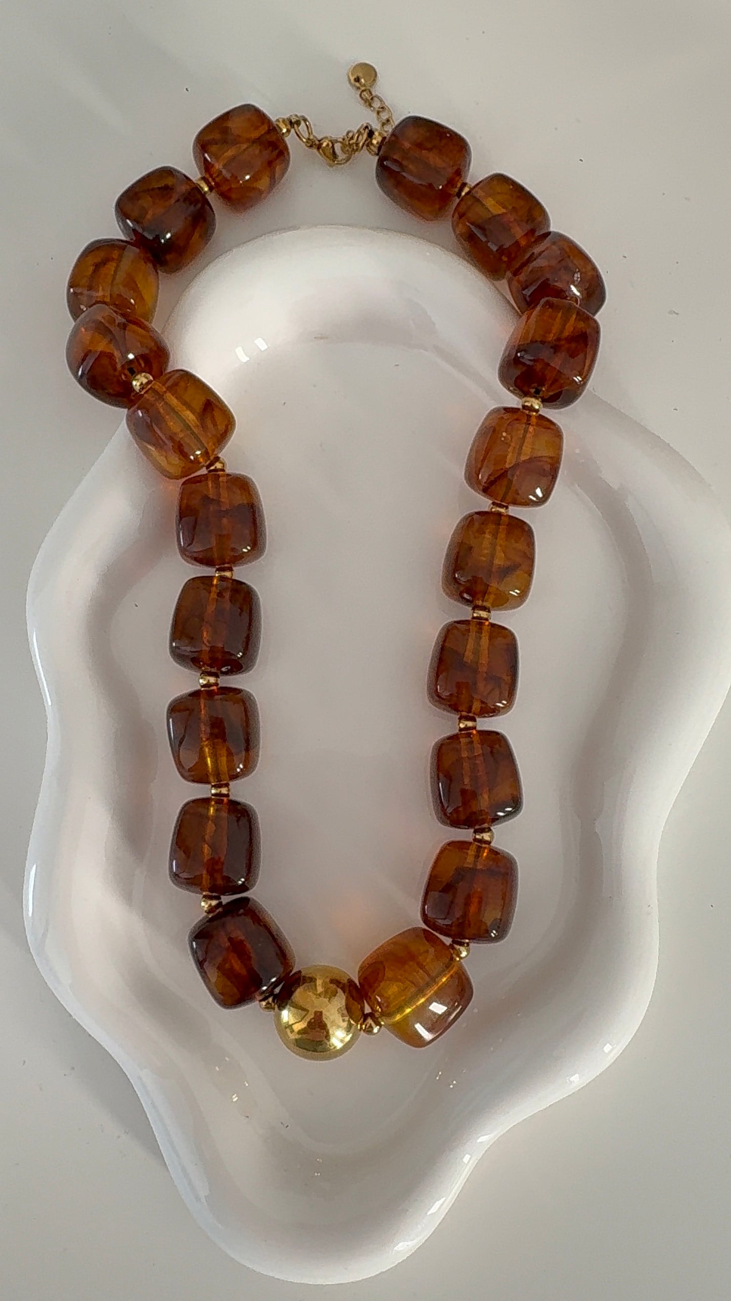 Vela Necklace