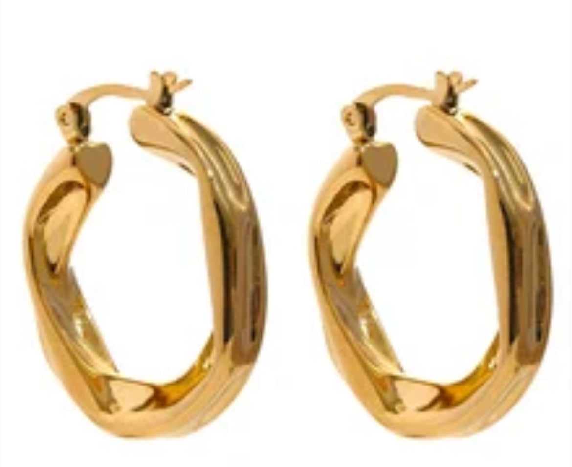 Dariana Gold Earrings