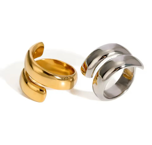 Eira Gold Rings