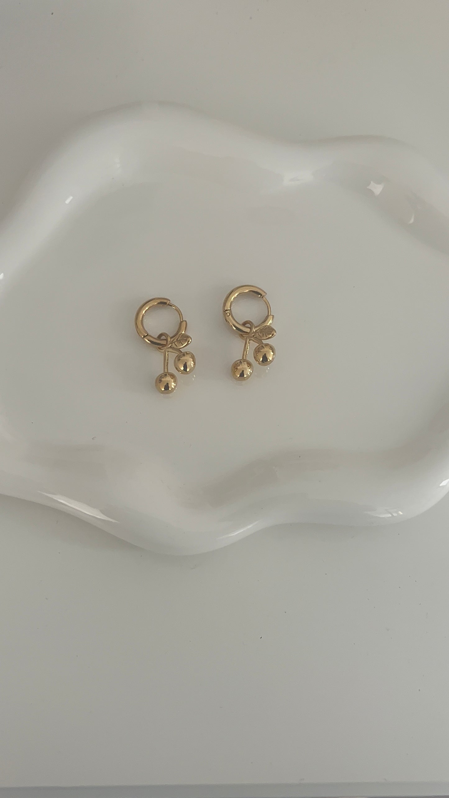 Cereza Gold Earrings